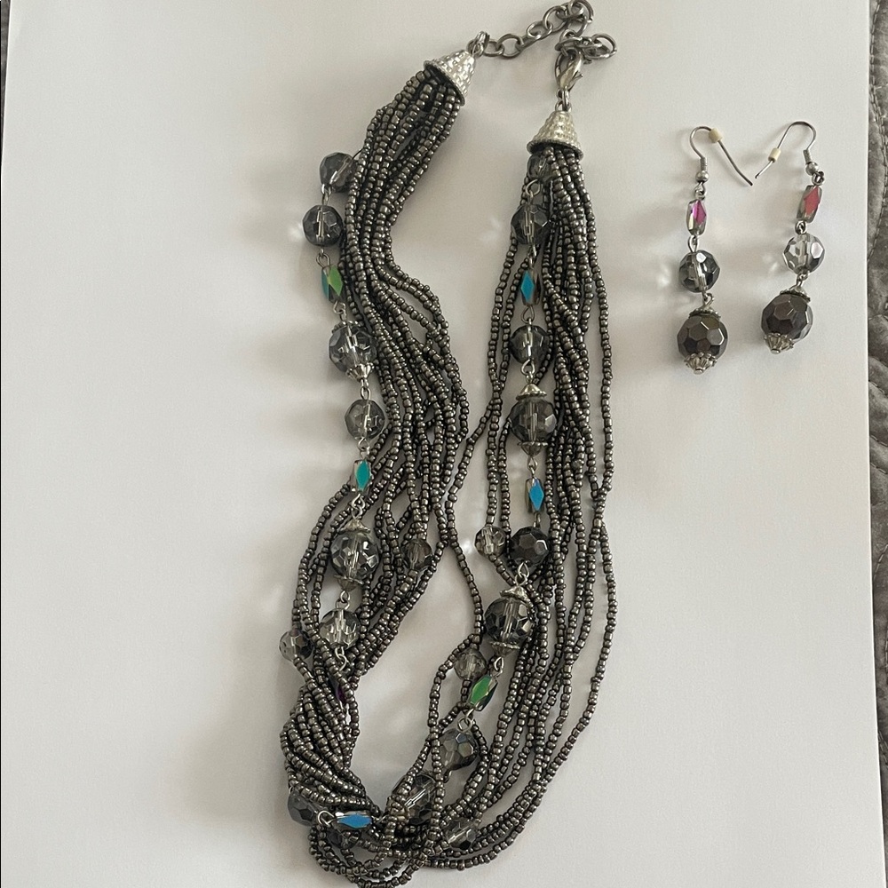 Beaded Costume Jewelry.Necklace & earrings. Metallic silver. 16 inches